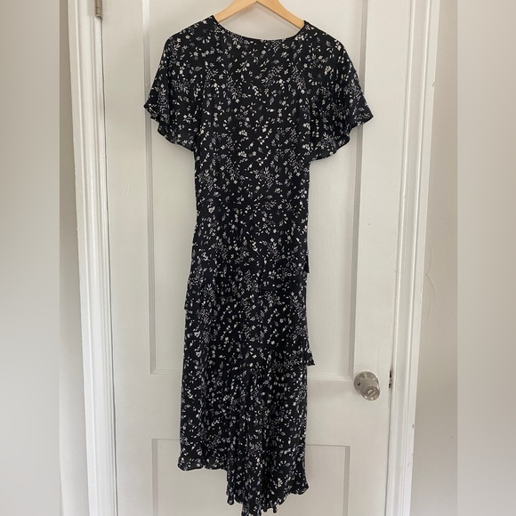 NWOT JOIE Orita Caviar Black Ruffled Floral Midi Dress Tiered V-Neck Size 8 - Picture 4 of 7